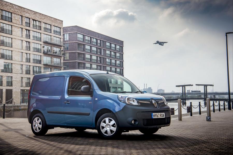 Renault Kangoo Van Z.E. 33 2017 года  (UK) (фото 1 из 44)